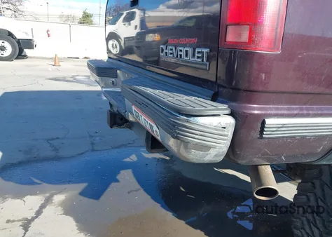 1997 Chevrolet Tahoe Ls from USA, damaged, VIN 1GNEK13R6VJ375965